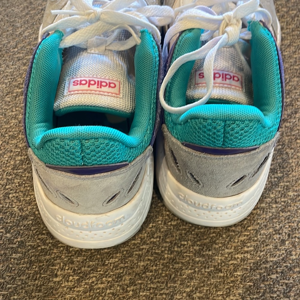 Adidas - Picture 3 of 3